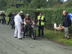 Mike leaves the Levis Cup start line